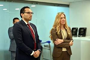 El titular de la Agencia Nacional de Aduanas, Héctor Alonso Romero, y Diane J. Sabatino, Comisionada Ejecutiva Asistente de la Oficina de Operaciones de la CBP. Crédito: Especial