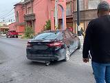 Choque en el bulevar Hidalgo deja daños materiales
